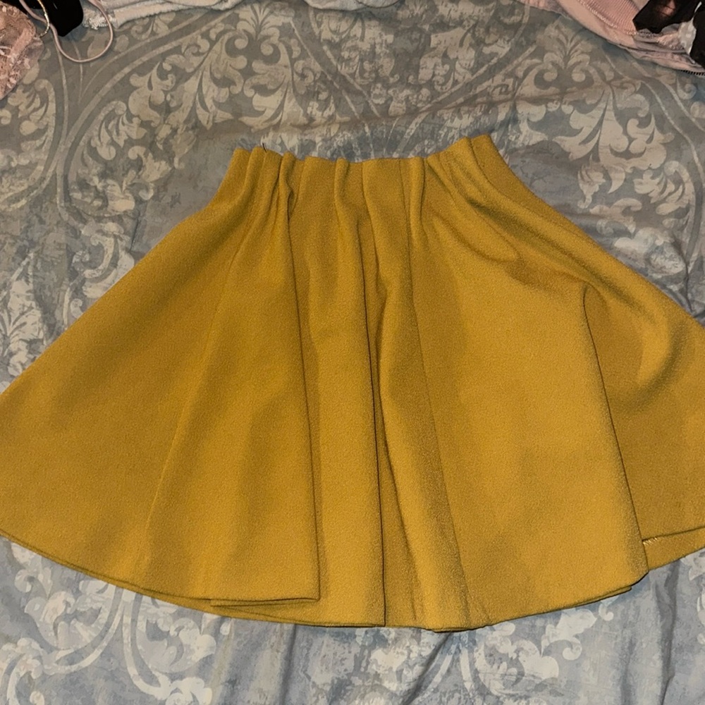 Yellow skirt